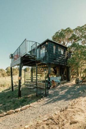 Ashley's Treehouse At El Mistico Ranch